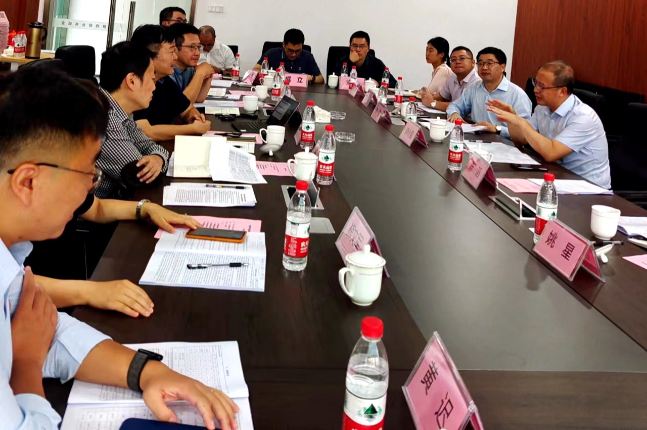 公司党委副书记、董事长李永强一行调研指导计算机团队建设工作